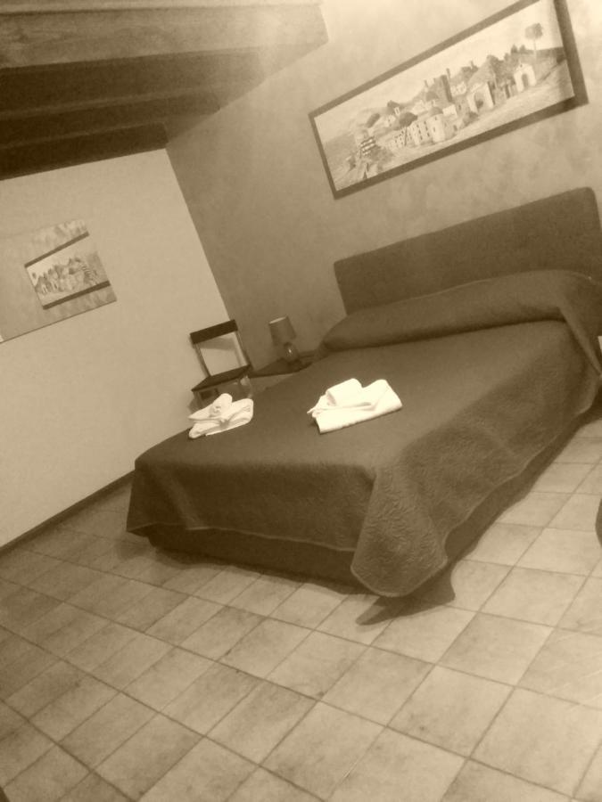 Su Casciu Bed and Breakfast Bosa Buitenkant foto