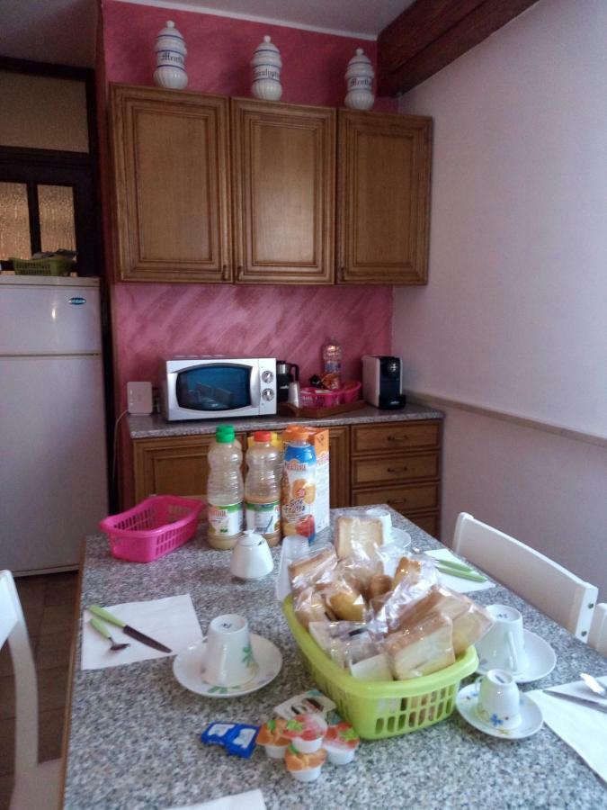 Su Casciu Bed and Breakfast Bosa Buitenkant foto