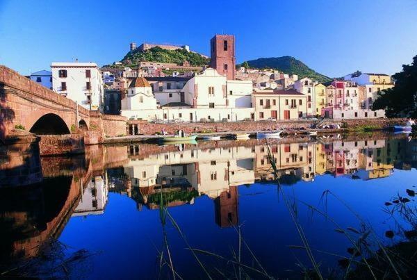 Su Casciu Bed and Breakfast Bosa Buitenkant foto