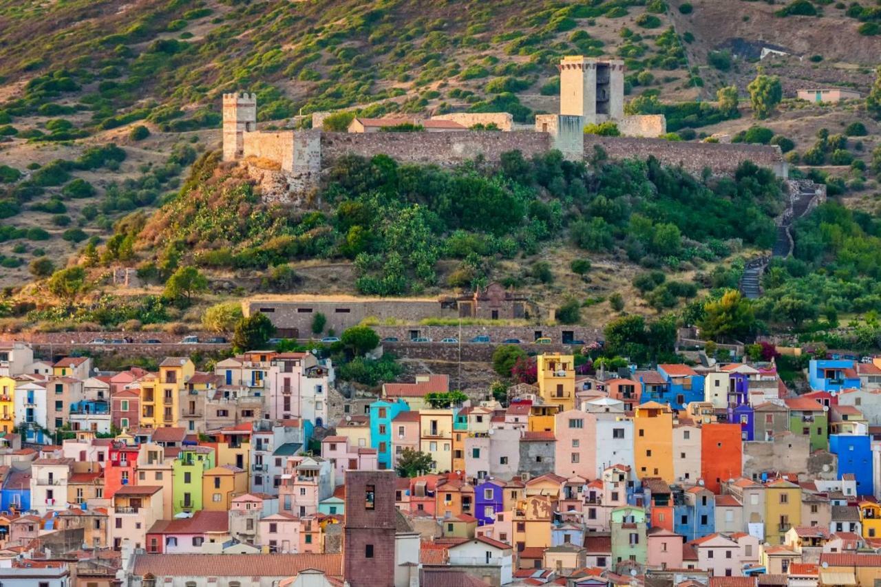 Su Casciu Bed and Breakfast Bosa Buitenkant foto